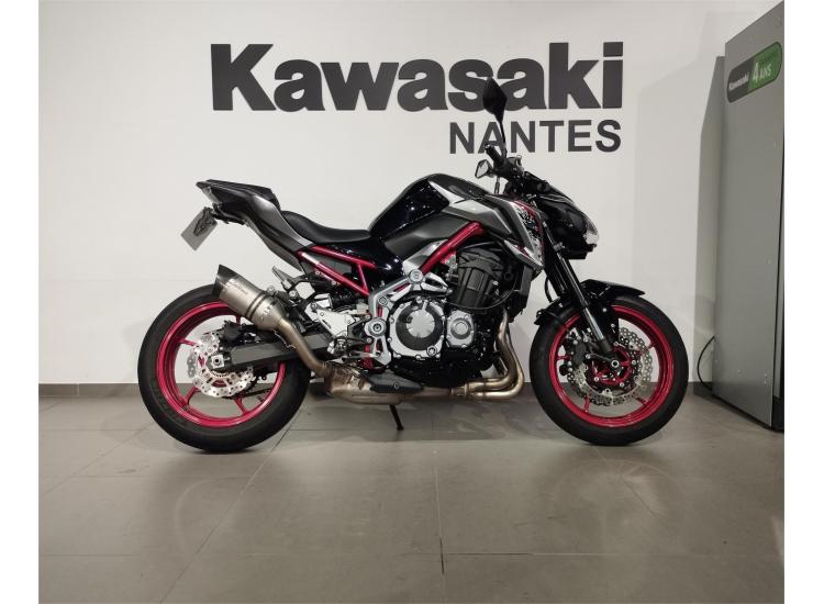 KAWASAKI Z900