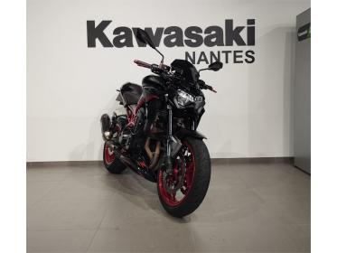 KAWASAKI Z900