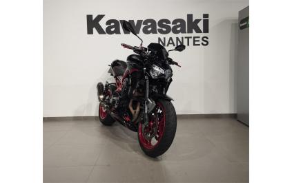 KAWASAKI Z900